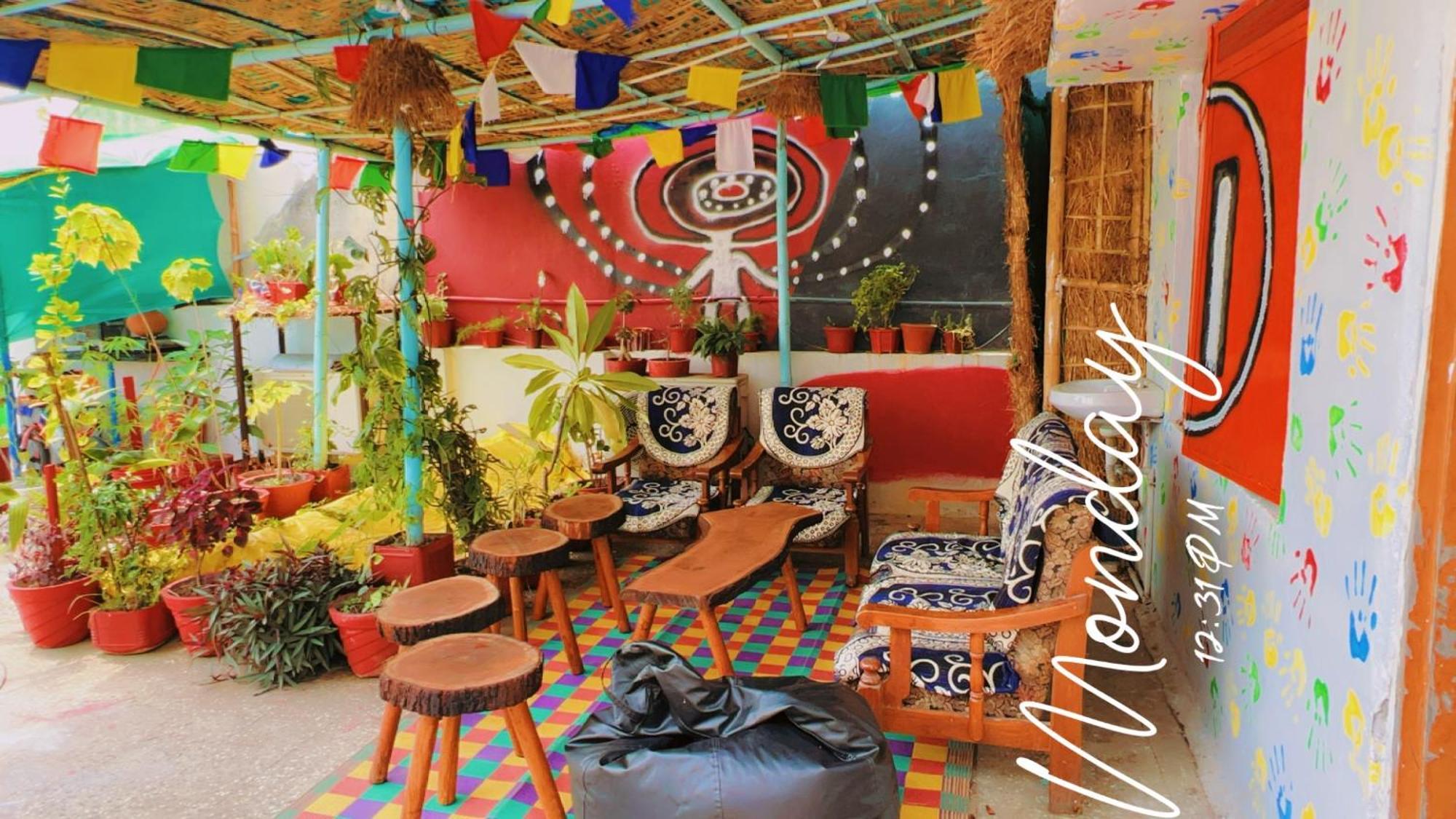 Pause Hostel Ujjain Bagian luar foto